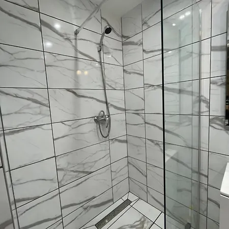 Brhomes Amethyst Retreat Budapest