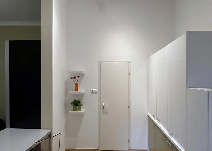 Brhomes Amethyst Retreat Апартаменты Будапешт